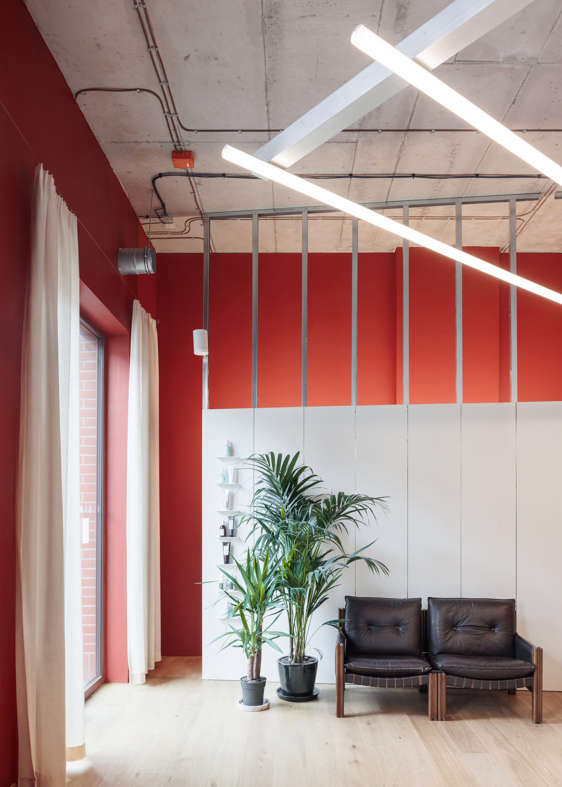 parallel_matejhakar_L3A9131crop